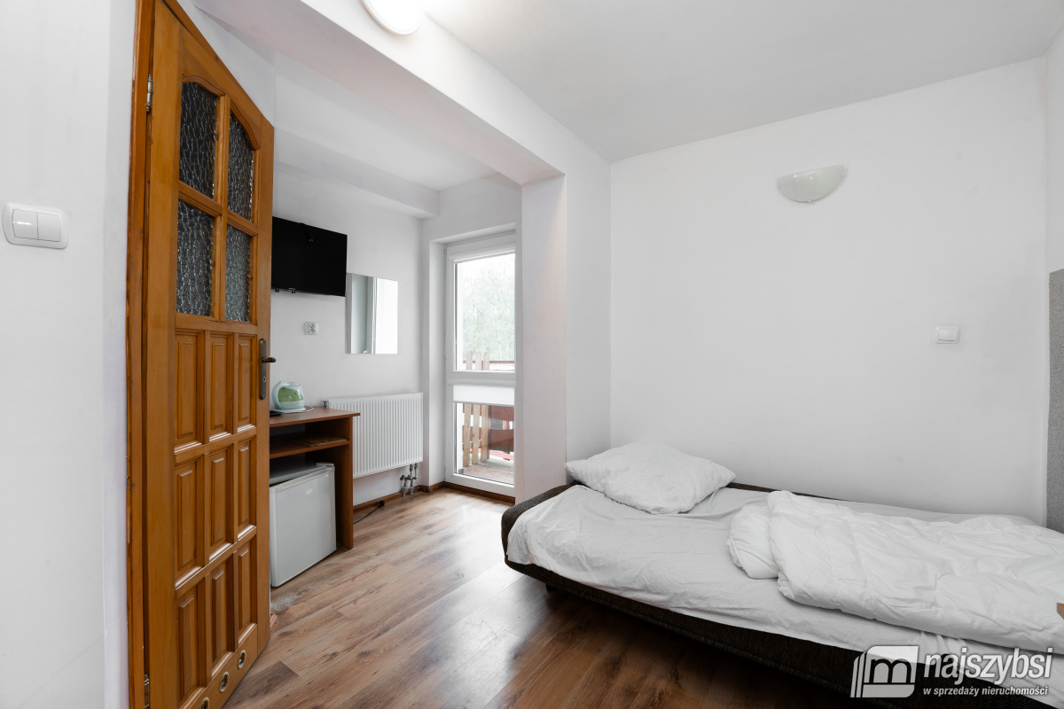 USTRONIE MORSKIE - DOCHODOWY PENSJONAT 400m OD MOR (32)