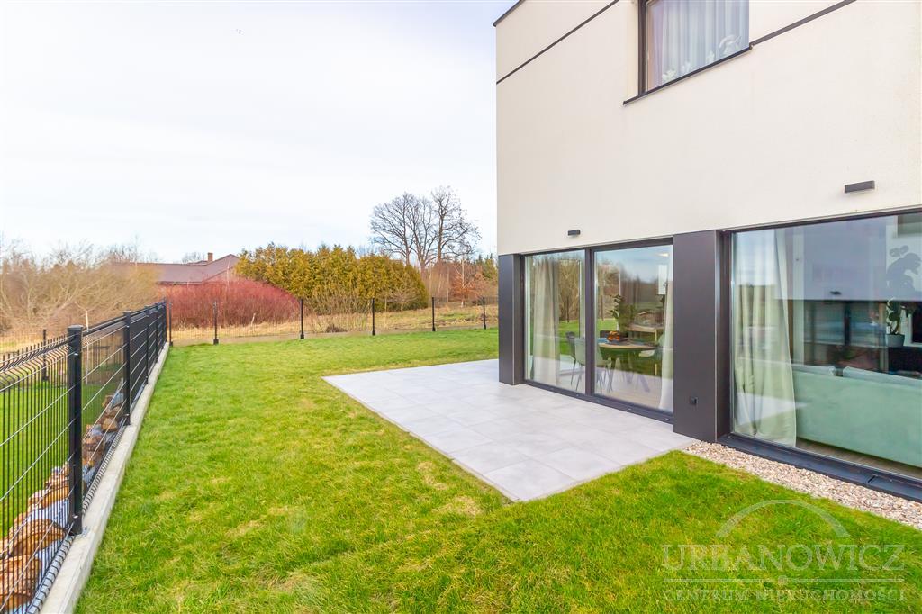 Nowoczesny dom w Nowych Bielicach, ul. Hiacyntów. (2)