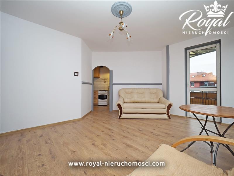 Duża kawalerka z komórką i m.postojowym ! (10)