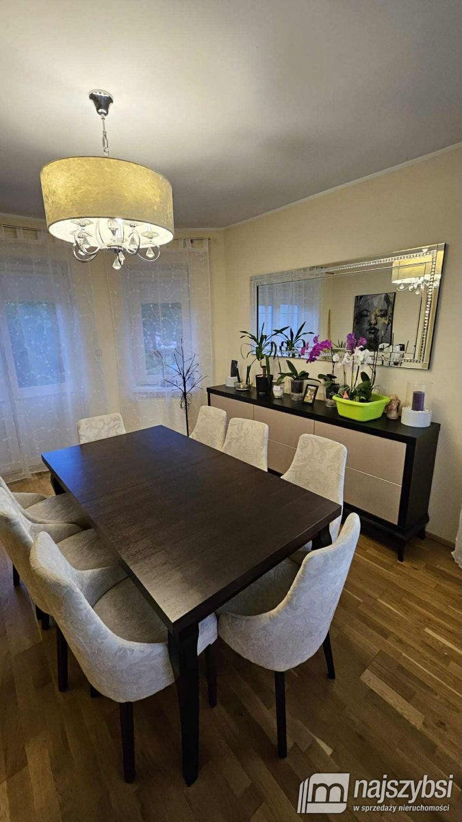 KOŁOBRZEG - PRZESTRONNY I STYLOWY DOM Z PIEKNĄ DZI (3)