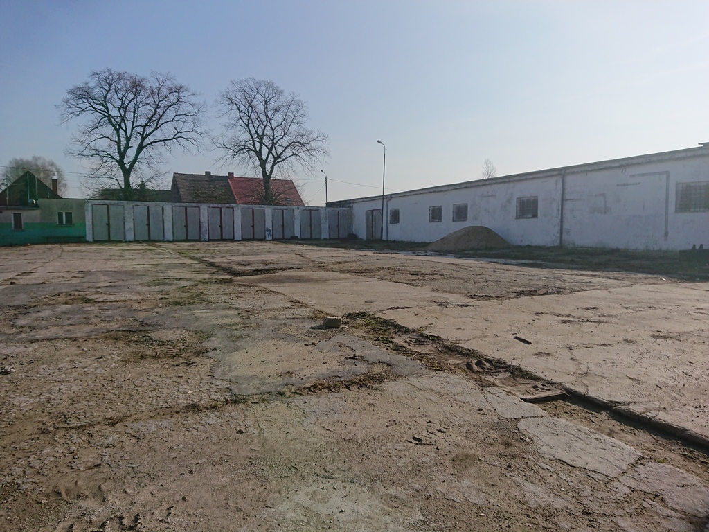 Obiekt, 1,500 m2, Raduń  (5)