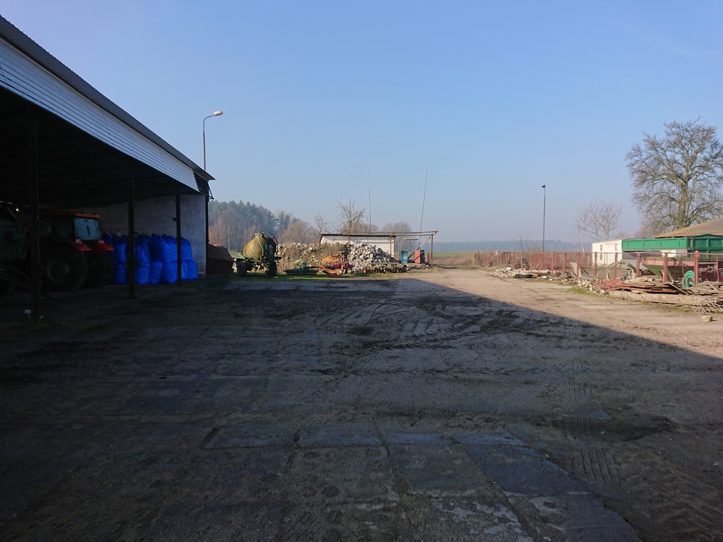 Obiekt, 1,500 m2, Raduń  (6)