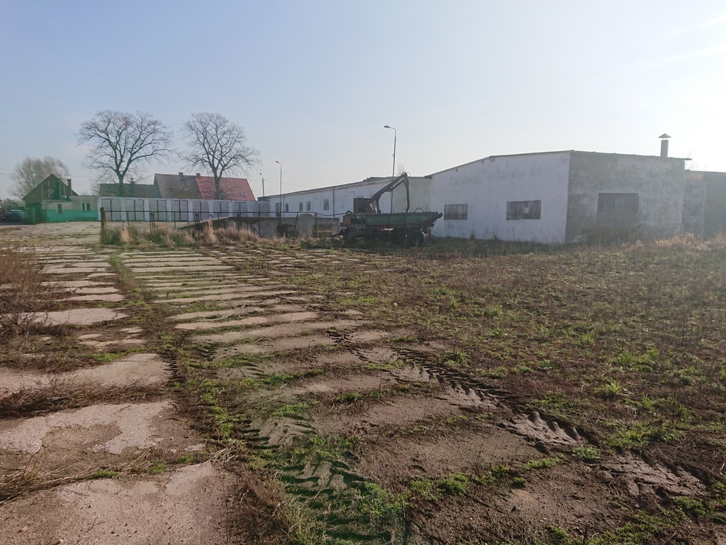 Obiekt, 1,500 m2, Raduń  (7)