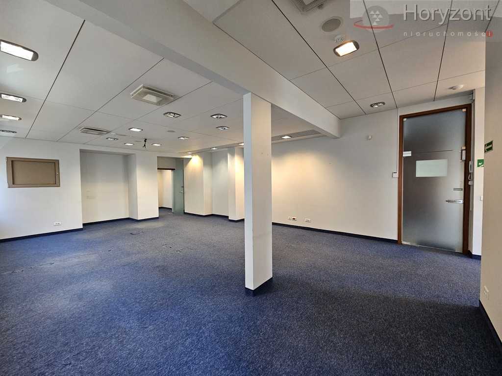 Lokal 150/700m2, serce miasta 30zł/1m2 + vat (3)