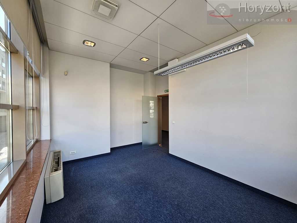 Lokal 150/700m2, serce miasta 30zł/1m2 + vat (6)