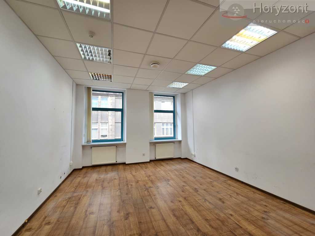 Biurowiec w Centrum 270m2 11pok. - 30zł/1m2 (12)