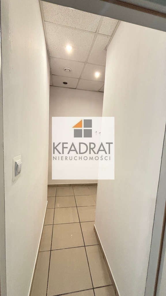 Lokal 55 m2 handlowo -usługowy Mierzyn ,parking (5)