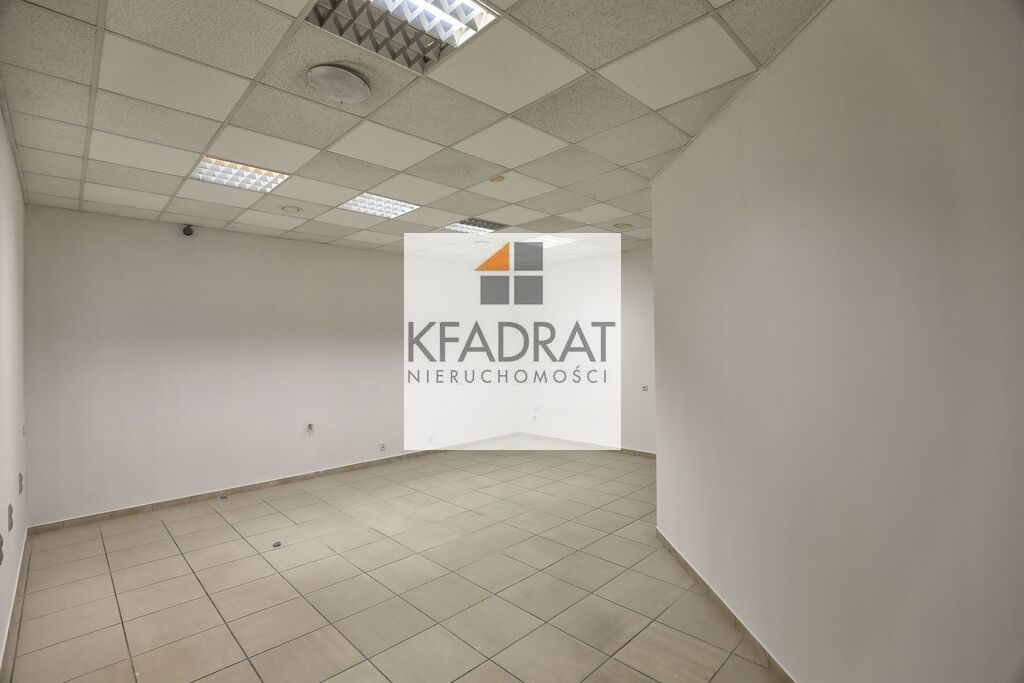 Lokal 55 m2 handlowo -usługowy Mierzyn ,parking (1)