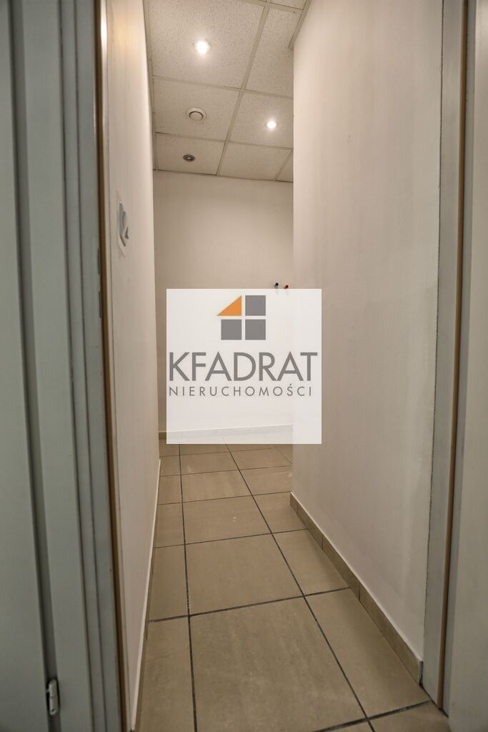 Lokal 55 m2 handlowo -usługowy Mierzyn ,parking (9)