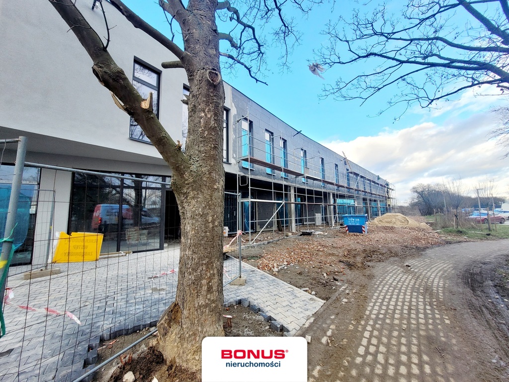 Nowy lokal użytkowy pod aptekę i nie tylko (1)