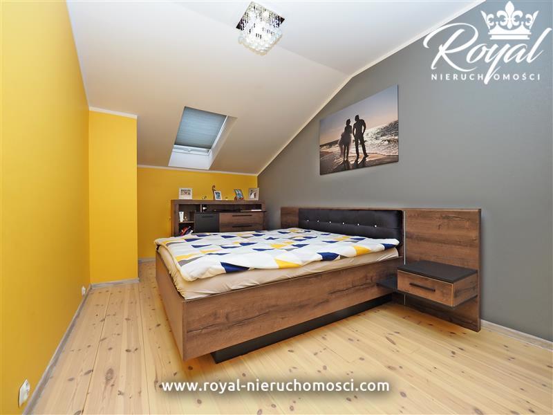 Skrajny dom szeregowy 2012r. na fajnym osiedlu ! (10)