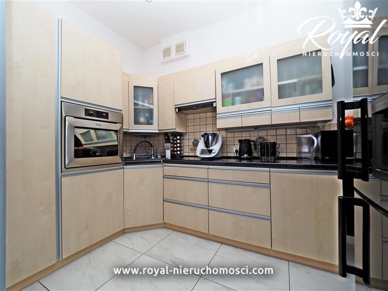 Skrajny dom szeregowy 2012r. na fajnym osiedlu ! (7)