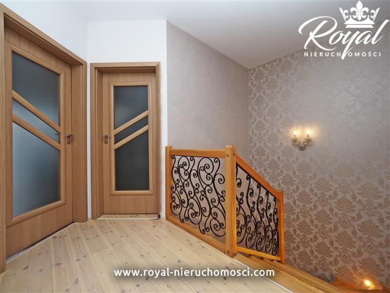 Skrajny dom szeregowy 2012r. na fajnym osiedlu ! (9)