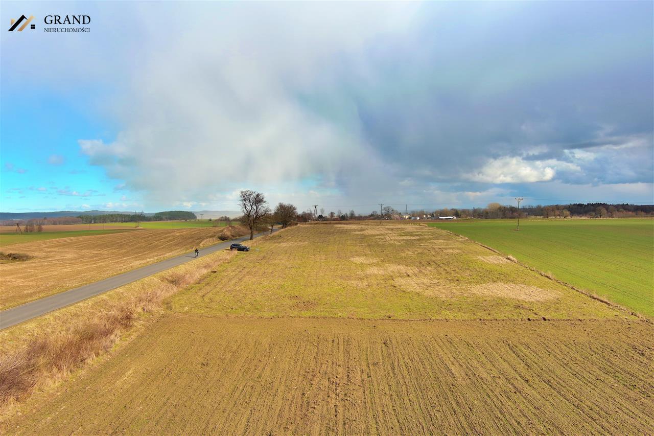 Działka pod budownictwo jenorodzinne. (6)