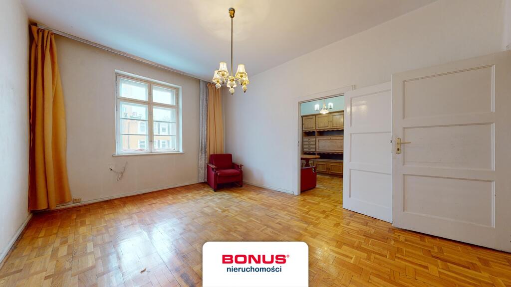 Mieszkanie 58m2, 3p., balkon, w centrum do remontu (9)