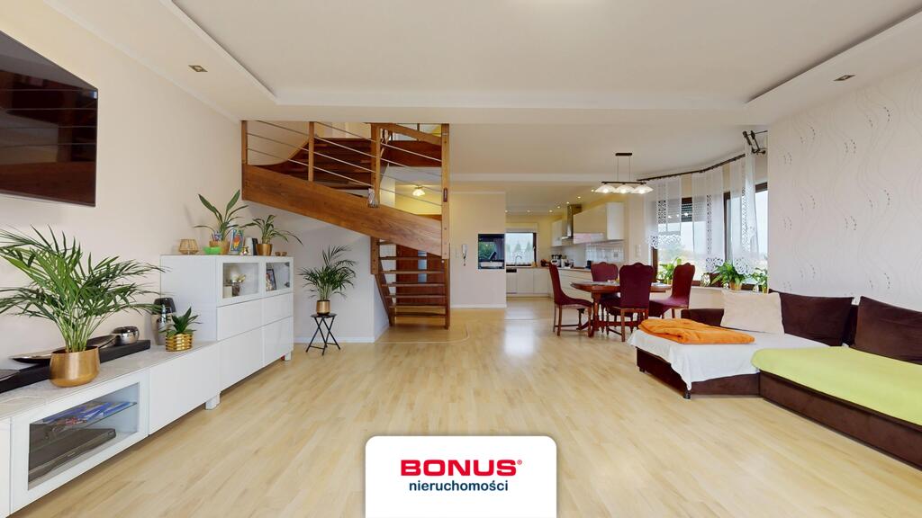 Nowoczesny dom z dużą działką, cena do negocjacji (22)