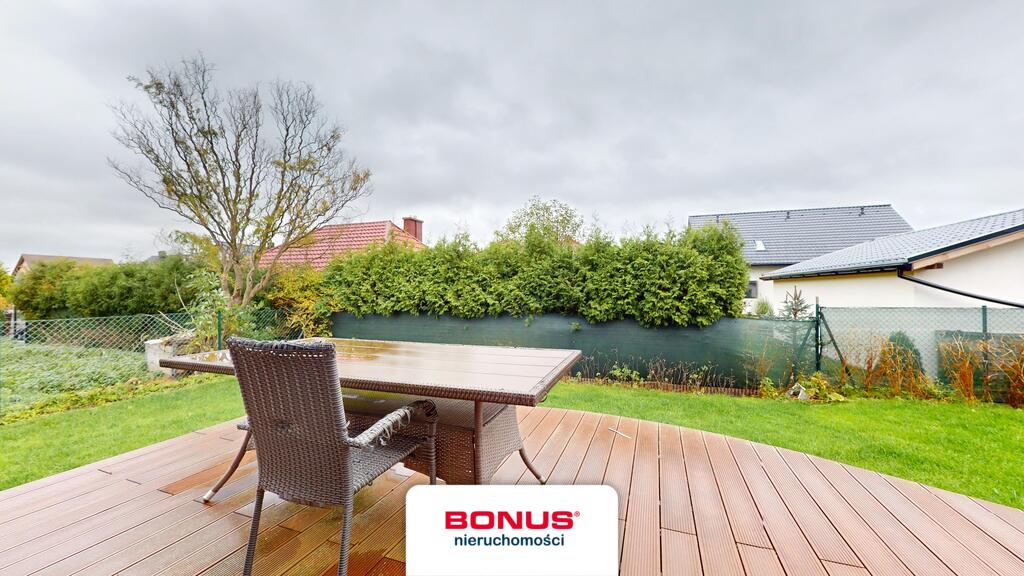 Nowoczesny dom z dużą działką, cena do negocjacji (25)