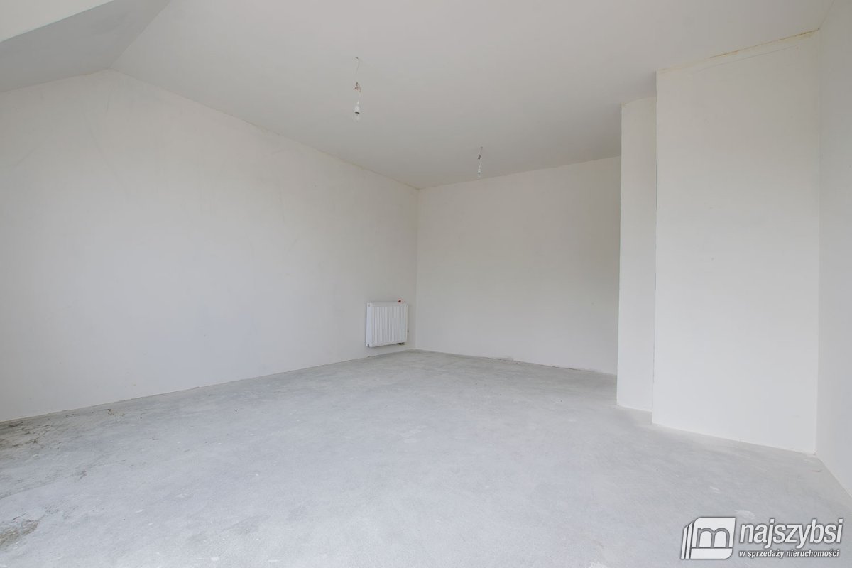 Kamień Pomorski - bliźniak 10min od morza (18)