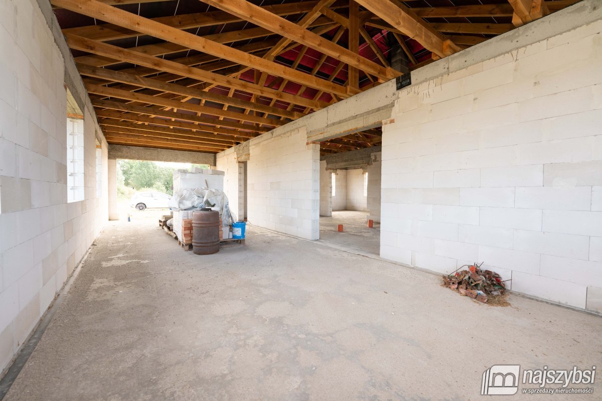 Nowogard - dom  w stanie surowym z dachem (11)