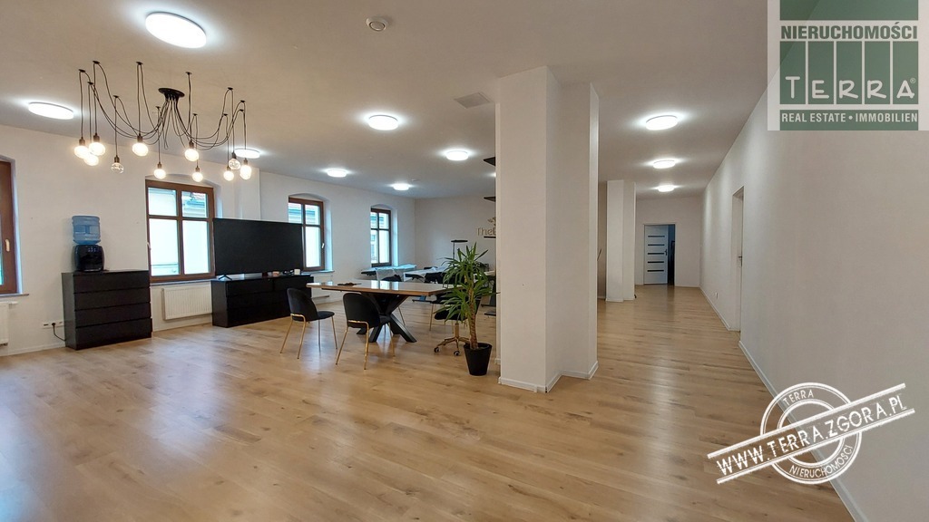 Duże, komfortowe biuro w centrum miasta. (1)