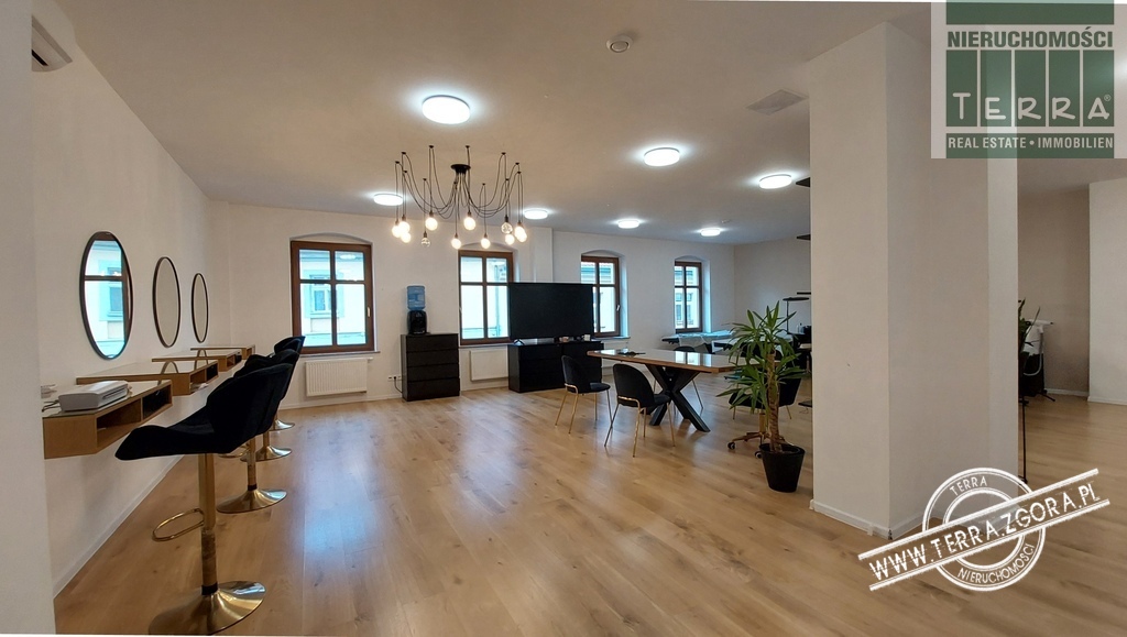 Duże, komfortowe biuro w centrum miasta. (2)