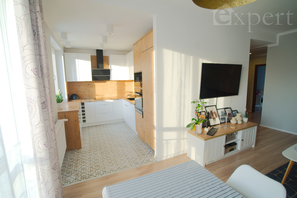 Os. Tysiąclecia 3 pokoje 75 m2 z balkonem (21)