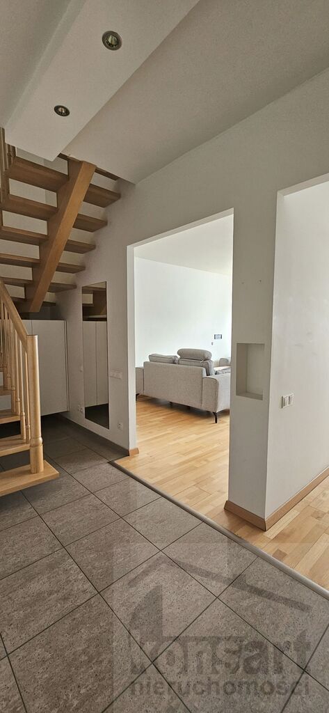 3 pokoje z miejscem postojowym, Jasne Błonia (16)