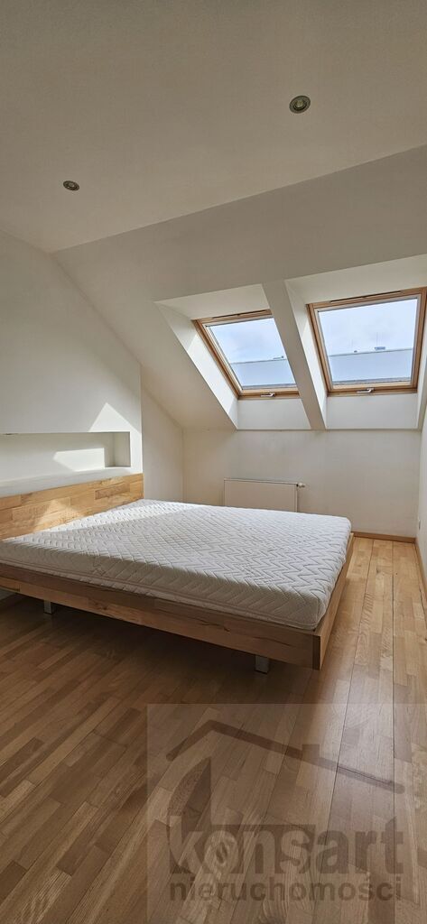 3 pokoje z miejscem postojowym, Jasne Błonia (21)