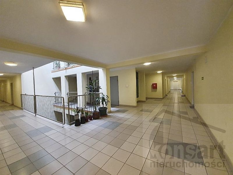 3 pokoje z miejscem postojowym, Jasne Błonia (27)