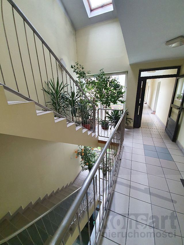 3 pokoje z miejscem postojowym, Jasne Błonia (30)