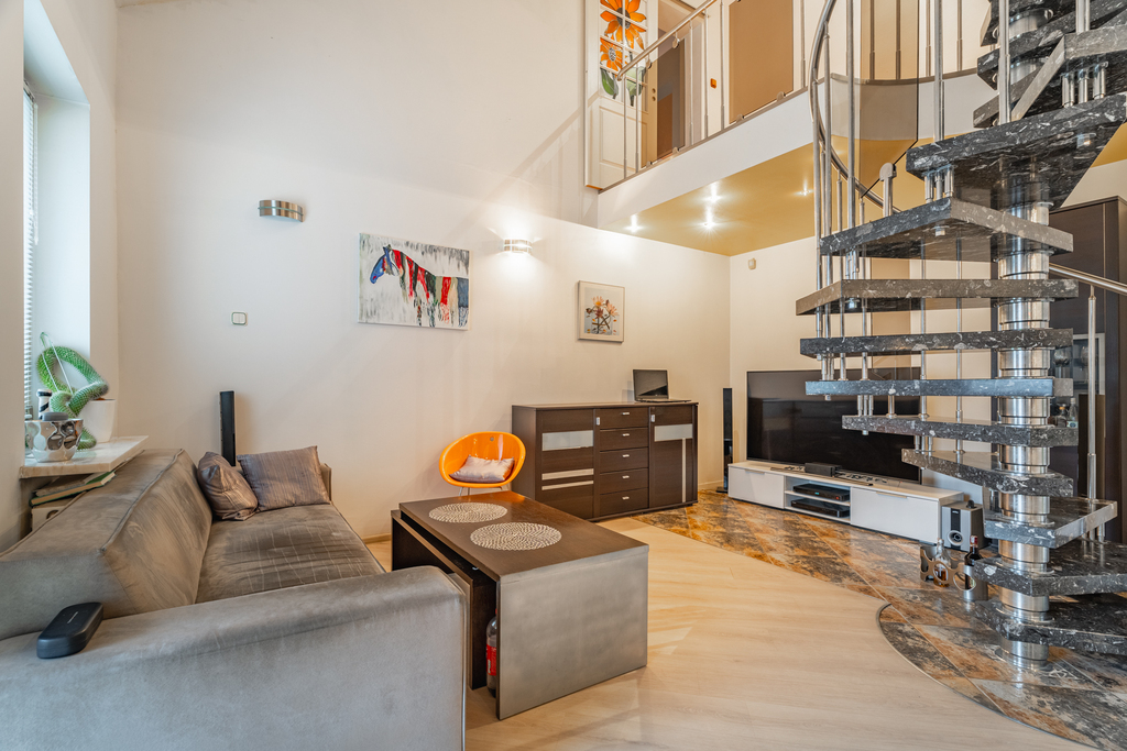 154 m2, 6 pokoi, 2 balkony, piwnica, super okolica (1)