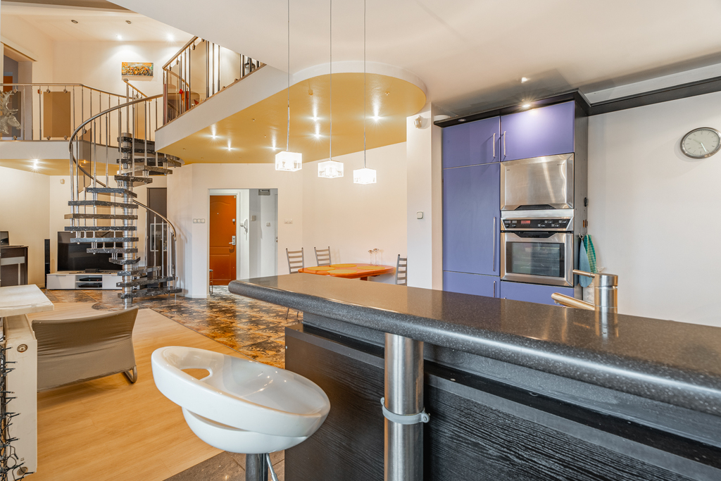 154 m2, 6 pokoi, 2 balkony, piwnica, super okolica (6)