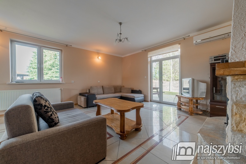 Przybiernów okolica- dom ze stawem (6)