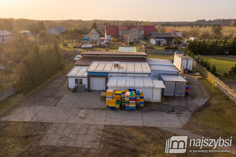 Przybiernów okolica-OBIEKT MIESZKALNO-PRODUKCYJNY. (7)