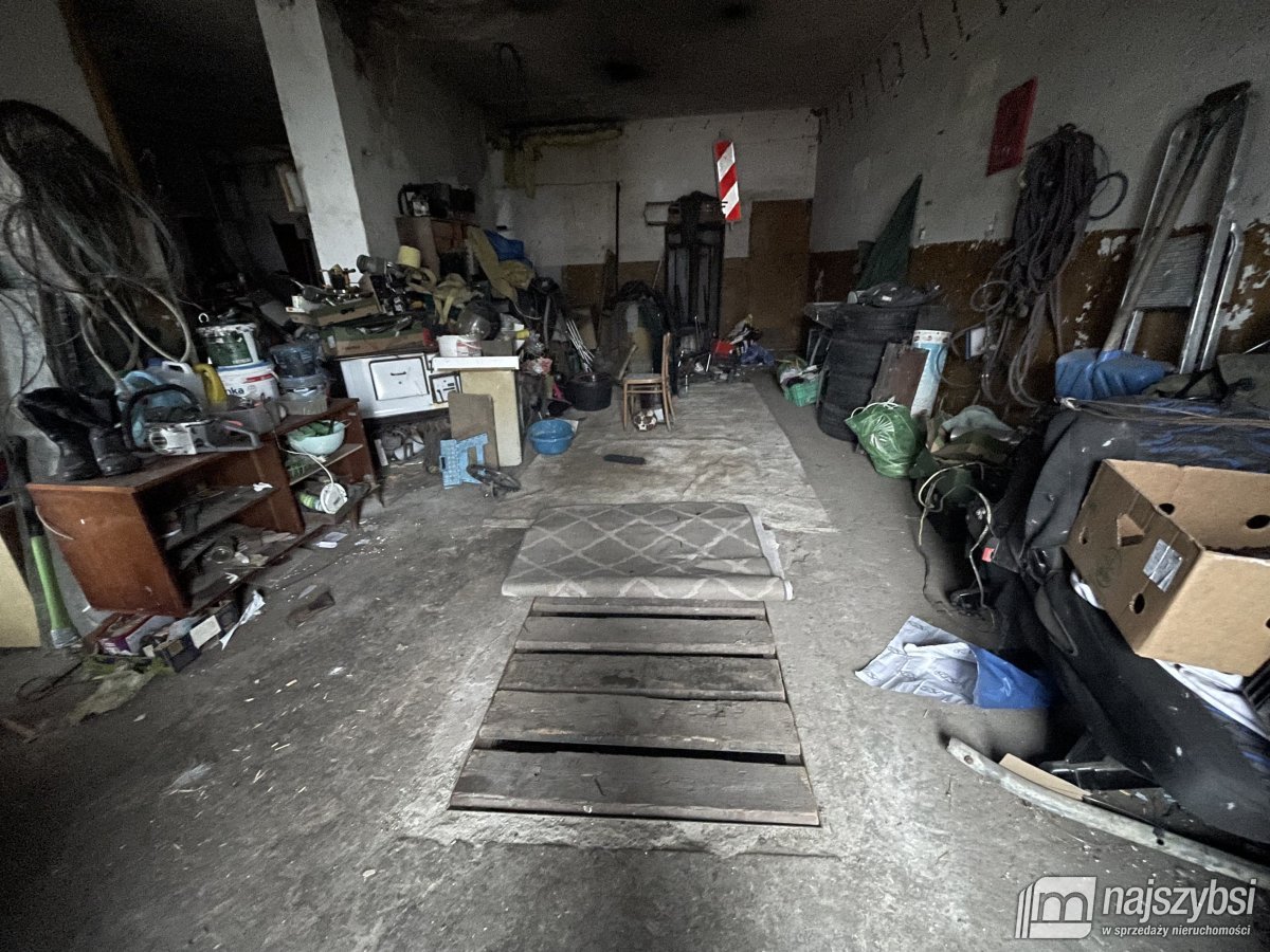 Dolice -  Gospodarstwo rolne z zabudowaniami  (8)