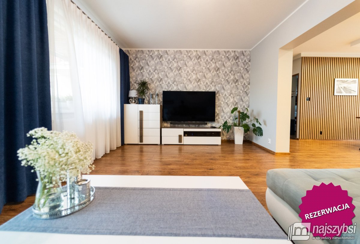 Kołobrzeg duże, dwupoziomowe mieszkanie (1)