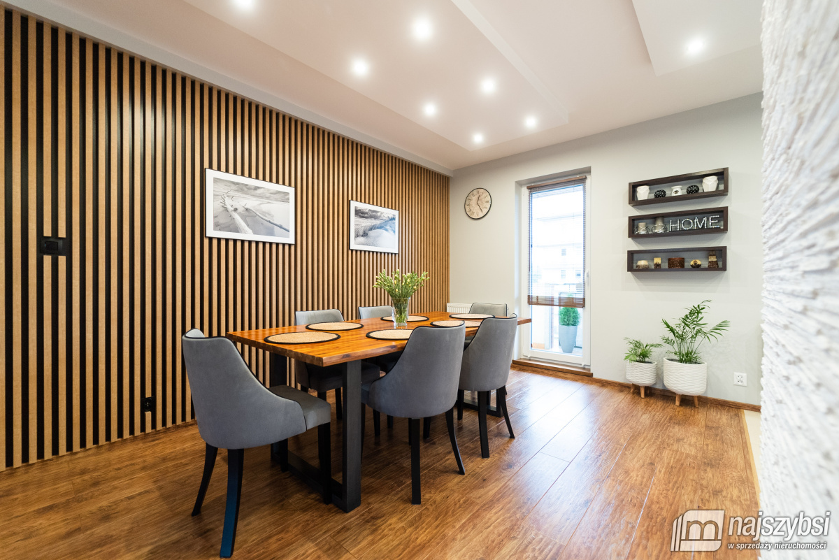 Kołobrzeg duże, dwupoziomowe mieszkanie (12)