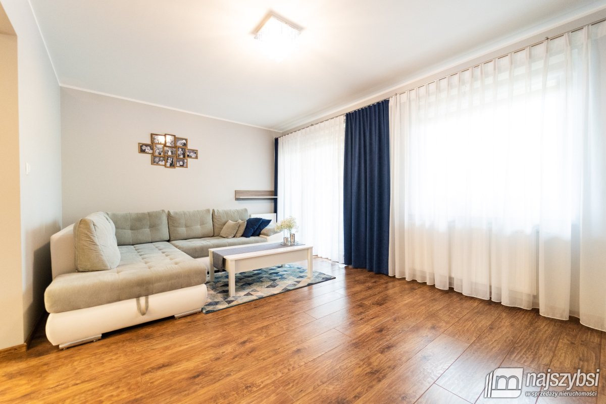 Kołobrzeg duże, dwupoziomowe mieszkanie (5)