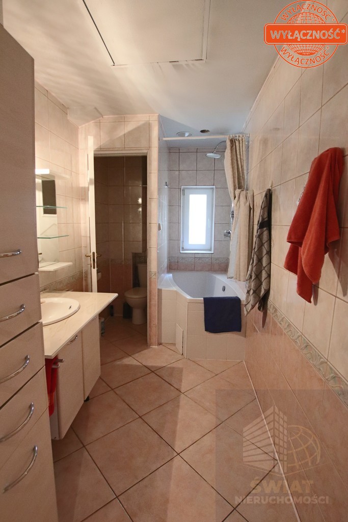 Na sprzedaż dwa mieszkania w jednym. (6)