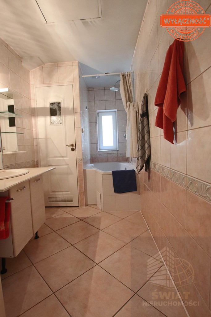 Na sprzedaż dwa mieszkania w jednym. (8)