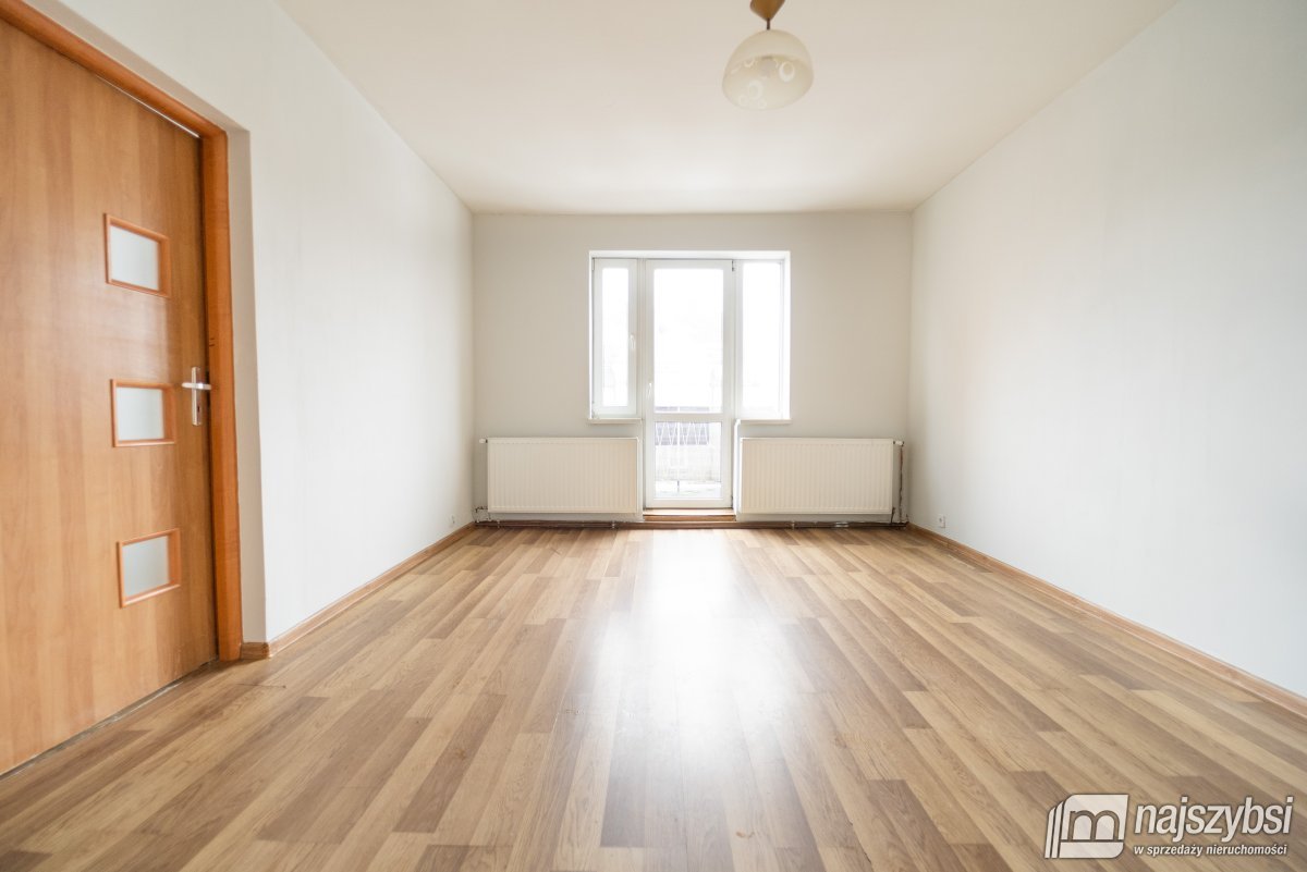 Chociwel - mieszkanie w kamienicy, centrum miasta (2)