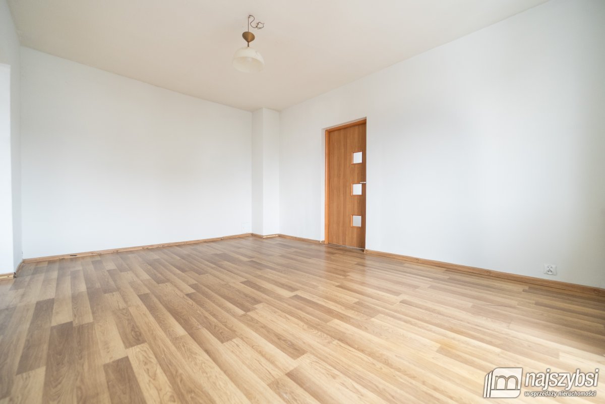 Chociwel - mieszkanie w kamienicy, centrum miasta (6)