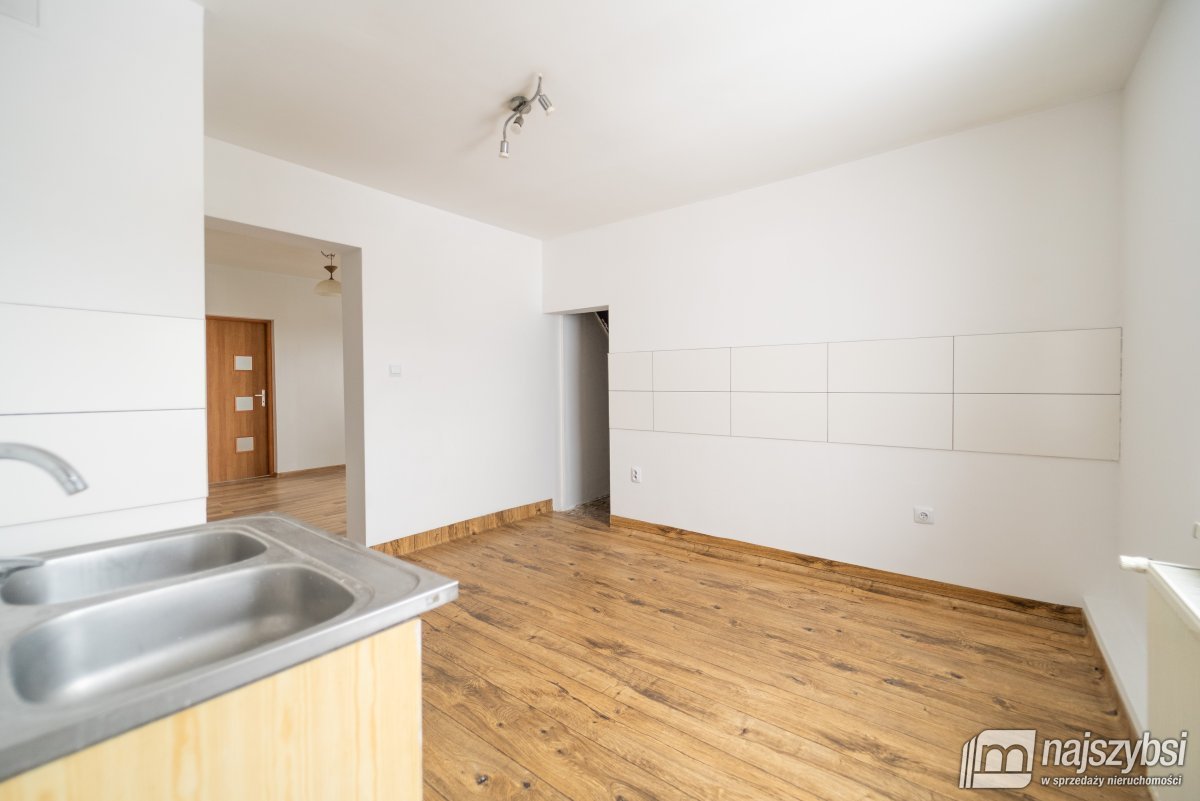 Chociwel - mieszkanie w kamienicy, centrum miasta (8)