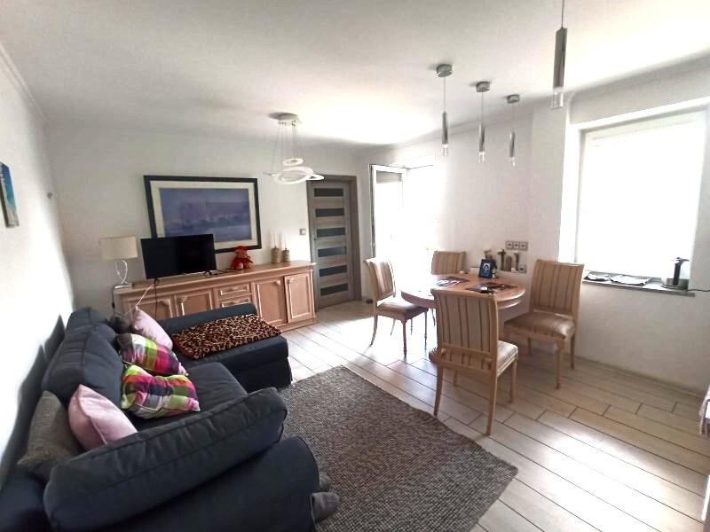 Stare Miasto, 2 pokoje, duży balkon. Polecam. (2)