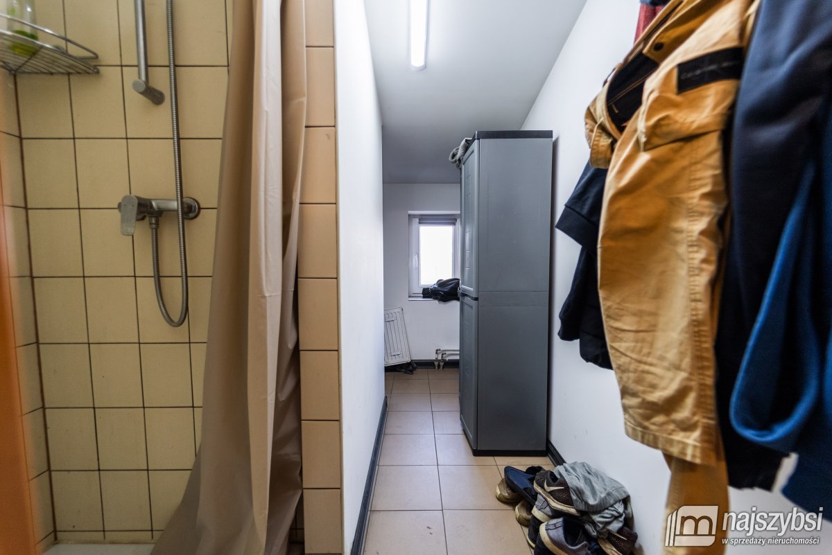 Mechowo- dom - warsztat - działka. (9)