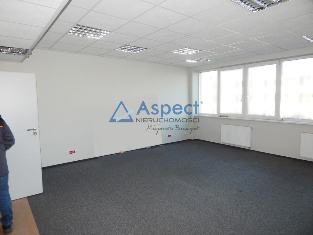 Wynajem pow. biurowa 37m2 - okolice ul. Gdańskiej (1)