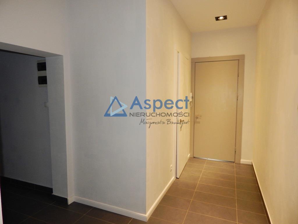 Wynajem. atrakyjny lokal w Centrum (13)