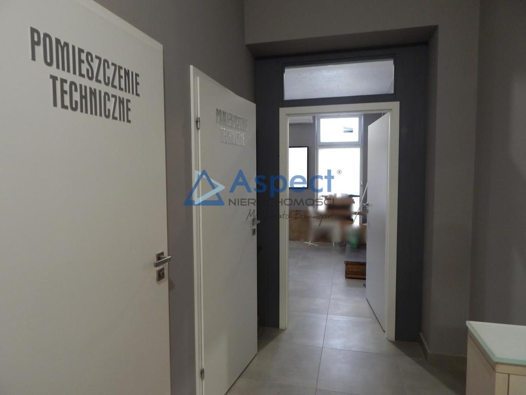 Wynajem. atrakyjny lokal w Centrum (8)