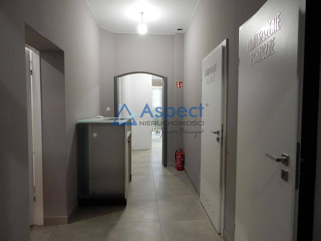 Wynajem. atrakyjny lokal w Centrum (9)