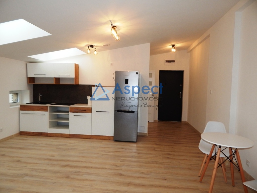 Inwestycja - 2 kawalerki (26+36 m2) blisko Galaxy (15)